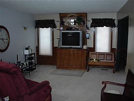 3 bedroom Urbandale house for rent in Urbandale, IA (Photo 2 of 6)