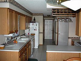 3 bedroom Urbandale house for rent in Urbandale, IA (Photo 4 of 6)