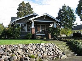 Craftsman Home/Historic Downtown Bothell in Bothell, WA