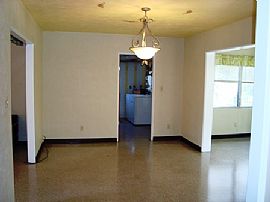 Lakefront Home for Rent in Orlando, FL (Photo 3 of 6)