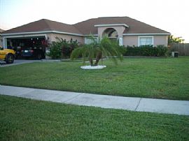 4/2 Single Family HomePool Hot Tub Fence in Saint Cloud, FL