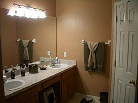 4/2 Single Family HomePool Hot Tub Fence in Saint Cloud, FL (Photo 6 of 6)