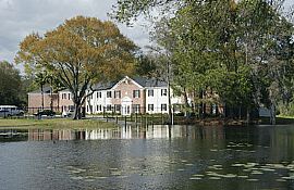 Fully Furnished 2br, 1.5 bath townhouse in Tampa, FL