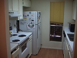 UTILITIES INCL FURNISHED CLEAN AND QUIET in Phoenix, AZ (Photo 5 of 6)