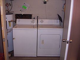 UTILITIES INCL FURNISHED CLEAN AND QUIET in Phoenix, AZ (Photo 6 of 6)
