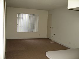 Spacious Downtown Condo in Long Beach, CA (Photo 4 of 4)