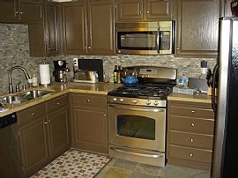 3 Bedroom, 2 Bath House in Laguna Hills in Laguna Hills, CA (Photo 3 of 4)