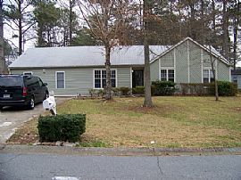 Clean Stepless Ranch Ksu/ I-75 and I-575 in Barrett Parkway, GA