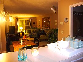 Townhome Interior Decorator Owned in Nashville, TN (Photo 2 of 2)