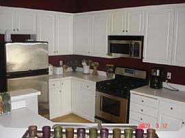 Newer Upgraded Townhouse in Woodbury, MN (Photo 3 of 6)