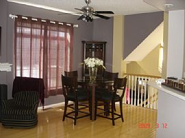 Newer Upgraded Townhouse in Woodbury, MN (Photo 5 of 6)