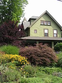 Beautiful Historic Victorian/Near Train in Wyncote, PA