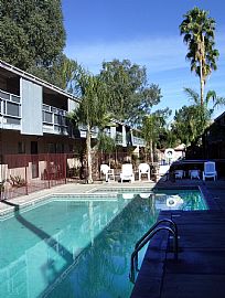 Palm Gardens Apartments in Tucson, AZ (Photo 2 of 6)