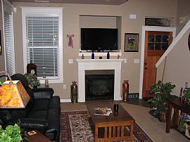 Summerlinn Townhouse 1/2 OFF FIRST MONTH in West Linn, OR (Photo 3 of 4)