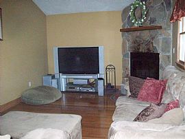 Single family home rent to own option in Penn, PA (Photo 2 of 5)