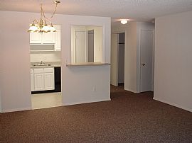 $500 Off Your One or Two Bedroom Rent!  in Vernon, CT (Photo 4 of 6)
