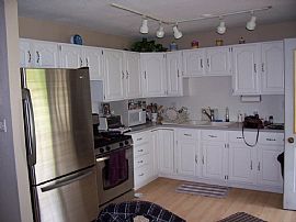 BEAUTIFUL NEWLY RENOVATED 3 BED/2 BATH in Woodridge, IL (Photo 2 of 6)