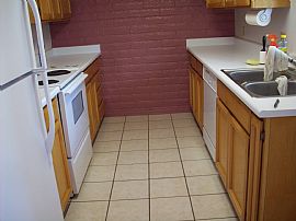 Modern and CLEAN 1 BR, 1 BA with Loft in Tucson, AZ (Photo 2 of 4)