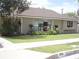 Immaculate 3 bedroom / 1 1/2 bath in Montebello, CA