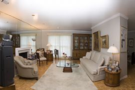 Awesome Spacious Townhome in Dunwoody, GA (Photo 3 of 6)