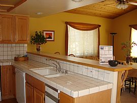 Immaculate Home in Great Neighborhood in Mammoth Lakes, CA (Photo 2 of 6)