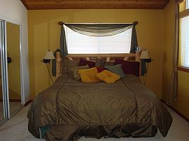 Immaculate Home in Great Neighborhood in Mammoth Lakes, CA (Photo 6 of 6)