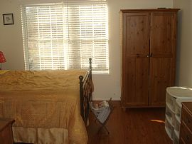 Fabulous Furnished Condo to Rent Now in Lake Ridge, VA (Photo 5 of 5)