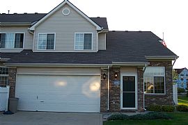 LIKE NEW Fishers Townhouse in Fishers, IN