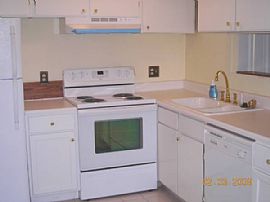 Spacious Beautiful Loft*Townhouse in Aurora, CO (Photo 3 of 6)