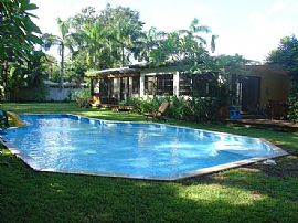 TROPICAL PARADISE 3/2 House w/Pool. Furn in Biscayne Park, FL