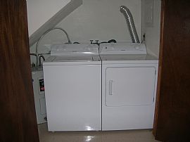 Cinnamon Creek Townhome in Norman, OK (Photo 2 of 4)