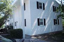 Beautiful 2 bedroom in Lincoln, RI in Lincoln, RI (Photo 4 of 4)