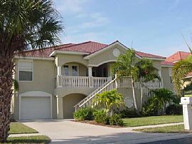 FOR RENT - IMMEDIATE AVAILABILITY in Gulfport, FL