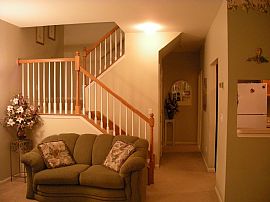 Beautifully decorated, new const condo in Woodhaven, MI (Photo 3 of 6)