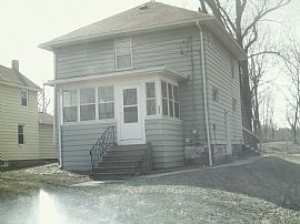 East End Home for RENT _ Remodled in Jackson, MI (Photo 4 of 4)
