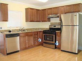  ~~~~~ Beautiful Fully Renovated Condo M in San Diego, CA (Photo 2 of 4)