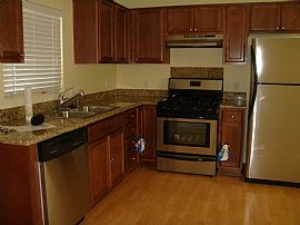  ~~~~~ Beautiful Fully Renovated Condo M in San Diego, CA (Photo 3 of 4)