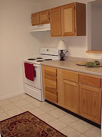 NEW*Remodeled 2 Bed Apt w/ FREE Internet in Bristol, CT (Photo 3 of 5)