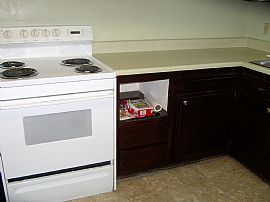 Brick colonial in Elizabethtown, KY (Photo 2 of 6)