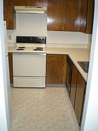 VERY SPACIOUS 2BD/2BATH TOWNHOMES in Des Moines, WA (Photo 5 of 6)