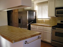 Deluxe Townhome with Ocean Views in Redondo Beach, CA