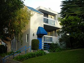 Deluxe Townhome with Ocean Views in Redondo Beach, CA (Photo 4 of 6)