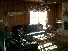 Cozy Country Living in Gainesville, GA (Photo 3 of 6)