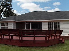 Nice Size Home in Quiet Neighborhood in Dothan, AL (Photo 6 of 6)