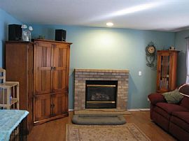 3BD 2.5 BATH IN GATED COMMUNITY ELEMENTA in Spanaway, WA (Photo 4 of 6)