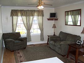 4 Bedroom, 2 Bath split foyer in Ranson, WV (Photo 4 of 6)