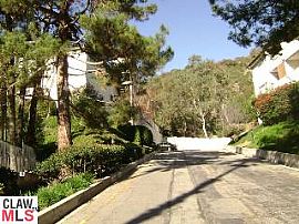 Glendale Hills Condo in Glendale, CA (Photo 5 of 6)