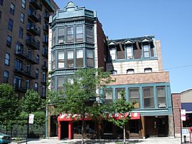 Vintage 1 bed/ 1 bath in Chicago, IL