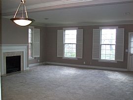 Charming community feel! Perfect Loc. in Nashville, TN (Photo 2 of 6)