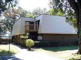 FOR RENT NEWLY REMODELED TOWNHOUSE in Port Orange, FL